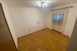 RIJEKA, VIŠKOVO, MARČELJI - stan 70 m2 u prizemlju s terasom + 4 parkirna mjesta! PRILIKA!, Viškovo, Appartment