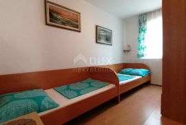 ISTRA, ROVINJ - Apartmanska kuća na samo 40m od mora!, Rovinj, Maison