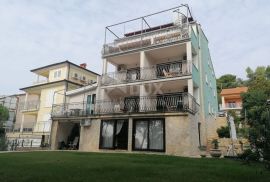 ISTRA, ROVINJ - Apartmanska kuća na samo 40m od mora!, Rovinj, بيت