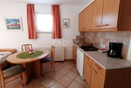 ISTRA, ROVINJ - Apartmanska kuća na samo 40m od mora!, Rovinj, Maison