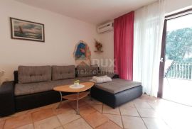 ISTRA, ROVINJ - Apartmanska kuća na samo 40m od mora!, Rovinj, Maison