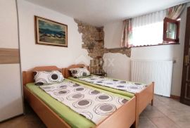 ISTRA, ROVINJ - Apartmanska kuća na samo 40m od mora!, Rovinj, Maison