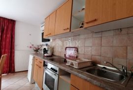 ISTRA, ROVINJ - Apartmanska kuća na samo 40m od mora!, Rovinj, Maison