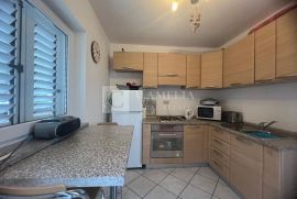 Prilika Mošćenička Draga lijepi stan 76m2, Mošćenička Draga, Appartement