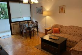 Obiteljski stan u Ravnicama, Maksimir, Appartment