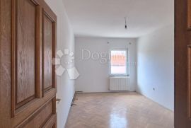 4S-stan u Dubravi, spremište, PM, 131m2, Donja Dubrava, Appartment