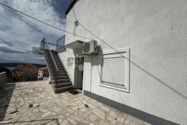 Crikvenica apartman 64m2 sa pogledom na more, Crikvenica, شقة