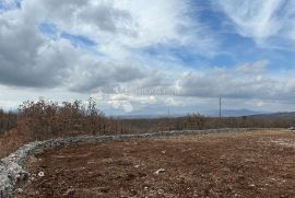 Građevinsko zemljište - Lovreć, Lovreć, Terrain