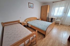 Investicijska prilika - Šilo (kuća s 5 apartmana), Dobrinj, House