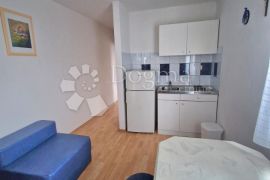 Investicijska prilika - Šilo (kuća s 5 apartmana), Dobrinj, Kuća