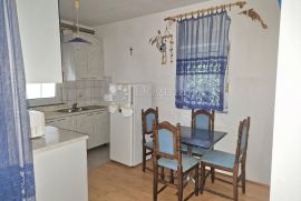 Investicijska prilika - Šilo (kuća s 5 apartmana), Dobrinj, Kuća