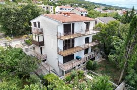 Stan 100m2 s okućicom, Crikvenica, Appartamento