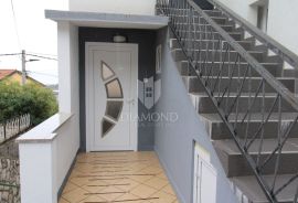 Rijeka, komforan stan na traženoj lokaciji, Rijeka, Appartment