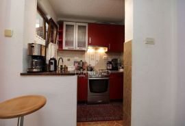 Rijeka, komforan stan na traženoj lokaciji, Rijeka, Appartment