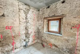 Istra, Brtonigla, kuća  sa započetom renovacijom!, Brtonigla, House