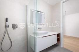 Opatija, trosoban stan NKP 104 m2 u novogradnji, Opatija, Διαμέρισμα