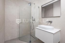 Opatija, moderan trosoban stan NKP 92 m2 u novogradnji, Opatija, Stan