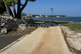 Ugljan, prekrasna kuća na impresivnih 1405 m2, 100 m od plaže, Preko, Casa