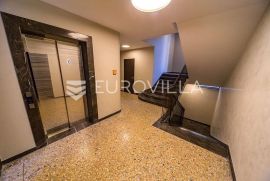 Opatija, Centar, Predivan trosoban stan NKP 85,9 m2, Opatija, Appartment