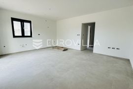 Istra, Umag, NOVOGRADNJA, Stan na prvom katu NKP 64,54 m2, Umag, Stan