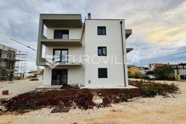 Istra, Umag, NOVOGRADNJA, Stan na prvom katu NKP 64,54 m2, Umag, Stan