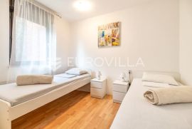 Zagreb, Donje Svetice, funkcionalan dvosoban stan za najam NKP 50 m2, Zagreb, Apartamento