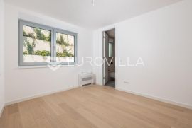 Opatija, atraktivan trosoban stan NKP 119 m2 NOVOGRADNJA, Opatija, Stan