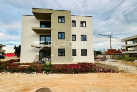 Istra, Umag, NOVOGRADNJA, Stan u prizemlju NKP 64,01 m2, Umag, Stan