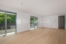 Opatija, trosoban stan NKP 105 m2 u novogradnji, Opatija, Wohnung