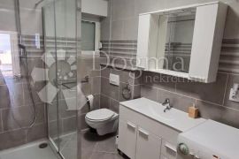 NAJAM DVOSOBNOG STANA U KUĆI, KAŠTEL GOMILICA, Kaštela, Appartment