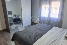 NAJAM DVOSOBNOG STANA U KUĆI, KAŠTEL GOMILICA, Kaštela, Appartement