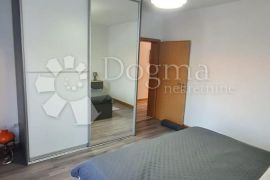 NAJAM DVOSOBNOG STANA U KUĆI, KAŠTEL GOMILICA, Kaštela, Appartement