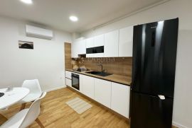 Četverosobni stan za najam, Črnomerec, Apartamento