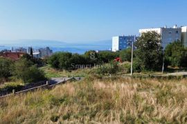 RUJEVICA, teren s građevinskom dozvolom za 8 stanova, Rijeka, Land