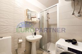 Stan + 2 Apartmana s vrtom 300m od mora, Poreč, Poreč, Apartamento