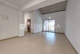 Istra, Pula, Veli Vrh, dvosoban stan NKP 75,36 m2, Pula, Stan