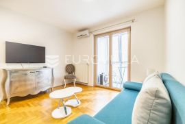 Zagreb, Borovje, dvosoban stan 38 m2 na 3. katu stambene zgrade, Zagreb, Appartement