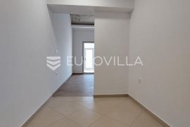 Istra, Pula, Veli Vrh, dvosoban stan NKP 63,53 m2, Pula, Stan