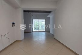 Istra, Pula, Veli Vrh, dvosoban stan NKP 82,11 m2, Pula, Appartamento