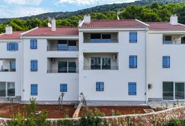 OTOK CRES, CRES - Stan 3S+DB, parking, pogled na more, Cres, Stan