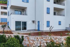 OTOK CRES, CRES - Stan s vrtom, parkingom i pogledom na more, Cres, Kвартира