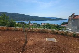 OTOK CRES, CRES - Stan s vrtom, parkingom i pogledom na more, Cres, Kвартира