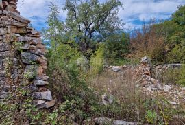 ISTRA, SVETVINČENAT - Prostrano zemljište s ruševnim objektom, Svetvinčenat, Land