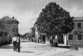 ISTRA, KANFANAR - Stoljetna kamena ljepotica s dva stana u centru, Kanfanar, Maison