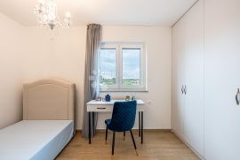 LUKSUZNO OPREMLJEN I NAMJEŠTEN STAN BLIZU POREČA, Poreč, Flat