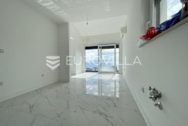 Rijeka, Banderovo, luksuzan penthouse NKP 185 m2, Rijeka, Διαμέρισμα