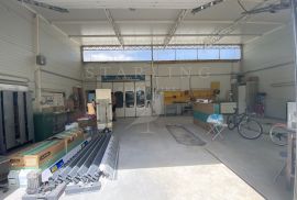 NAJAM, HALA, VODNJAN, 100 M2, Vodnjan, Propriedade comercial