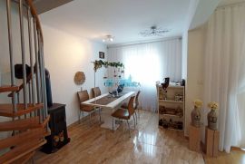 Bakarac - luksuzni dvoetažni stan, Kraljevica, Apartamento