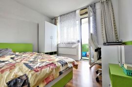 Donja Vežica, 2-soban s dnevnim boravkom i lođom, Rijeka, Appartment