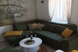 ISTRA, PULA - LUKSUZAN STAN U BLIZINI ARENE, Pula, Appartement